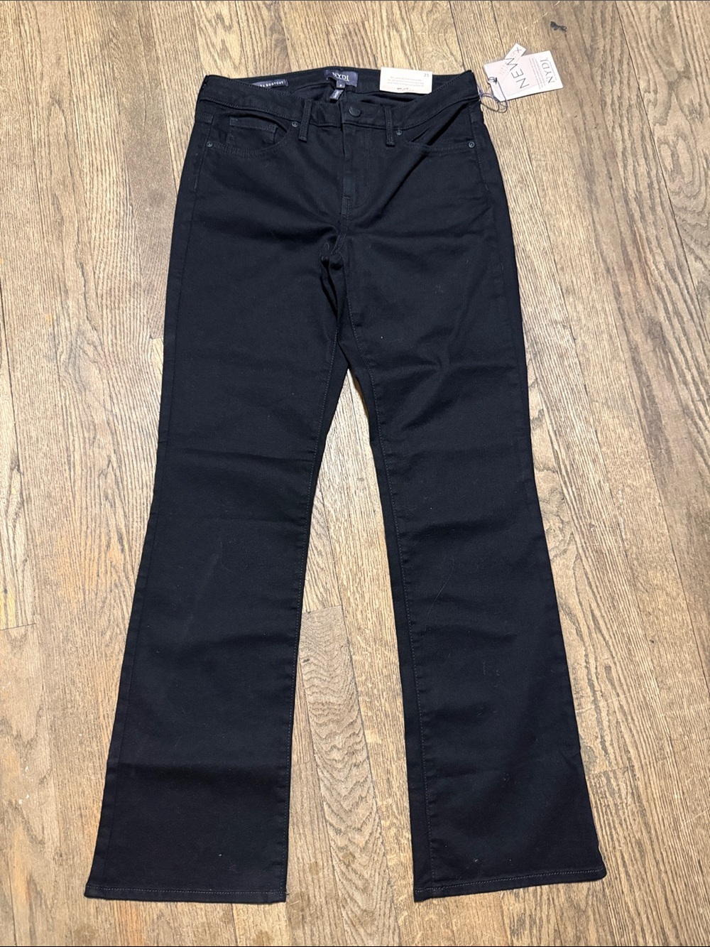 NYDJ Black Barbara Bootcut Liftxtuck 2 Short new with tags